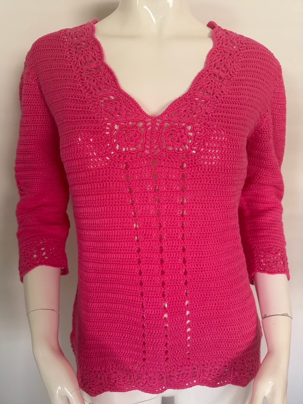 Lilly Pulitzer Luletta Sweater Spicy Coral
Size Medium